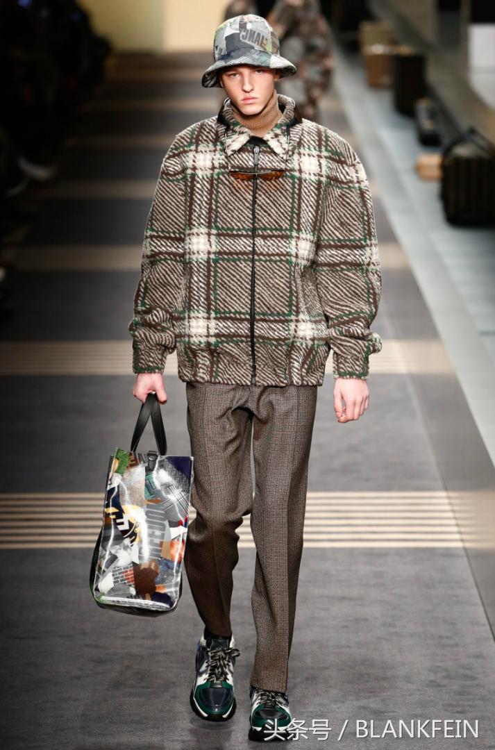 fendi芬迪2018春夏时装秀,芬迪fendi2016秋冬时装秀