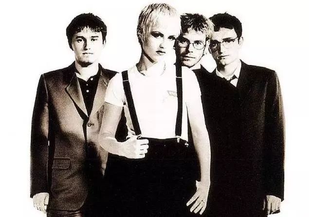 小红莓主唱去世前听的歌曲,小红莓乐队主唱去世经典曲目回顾