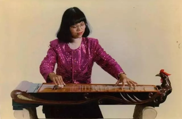 古代箜篌和现代箜篌有什么区别,箜篌和竖琴最大的区别是什么呢