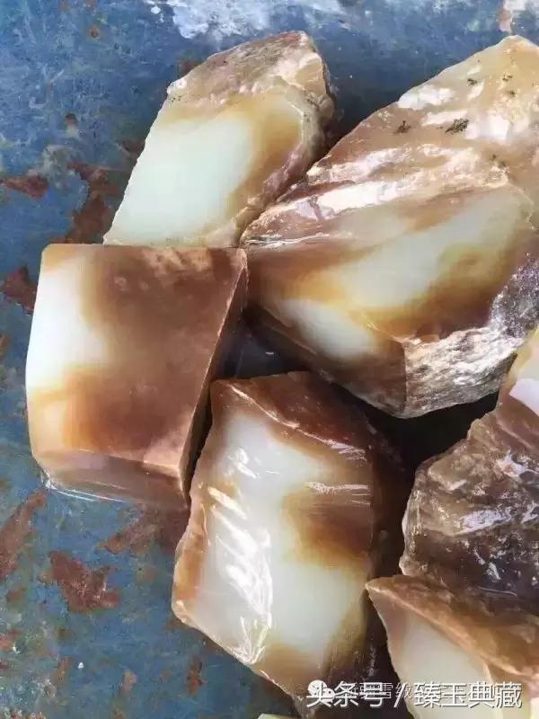 和田玉俄罗斯玉青海玉的区别,和田玉碧玉和俄罗斯碧玉对比图片