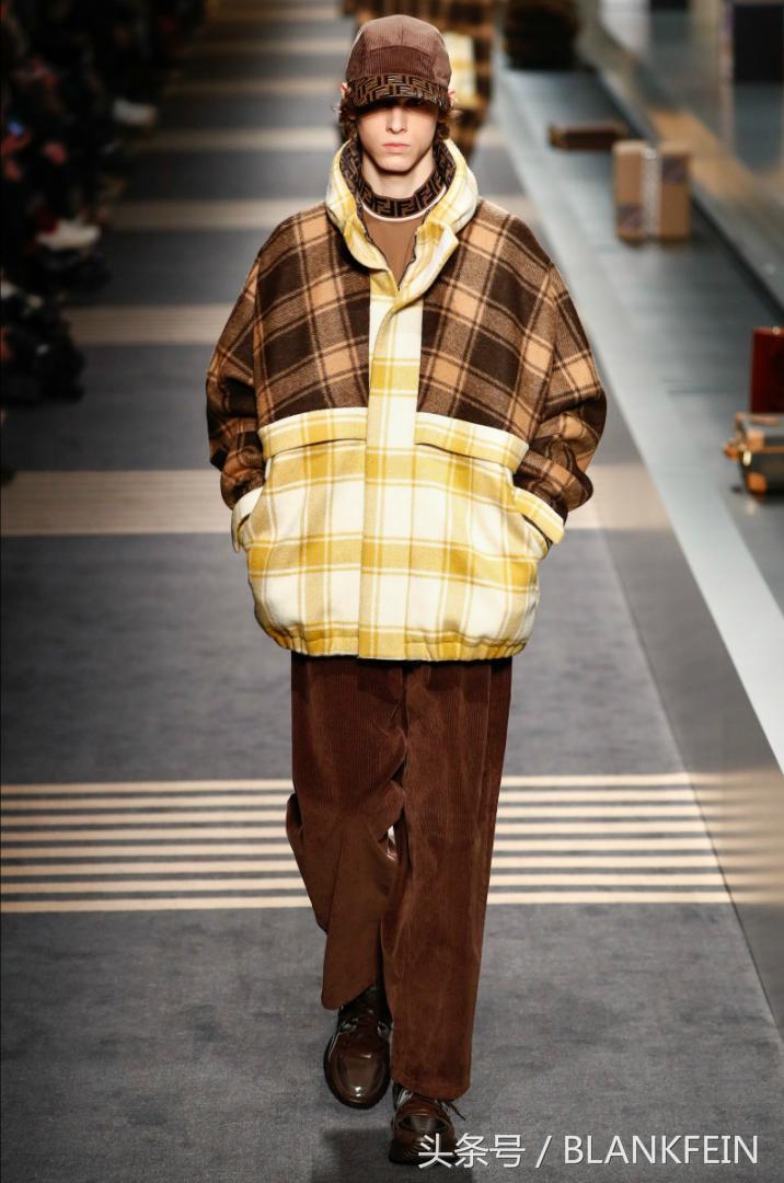 fendi芬迪2018春夏时装秀,芬迪fendi2016秋冬时装秀