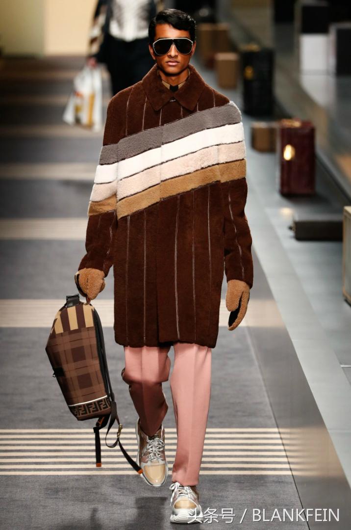 fendi芬迪2018春夏时装秀,芬迪fendi2016秋冬时装秀