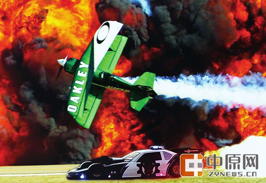 郑州航展特技飞行队集结炫技 (2018郑州航展飞行表演集锦)