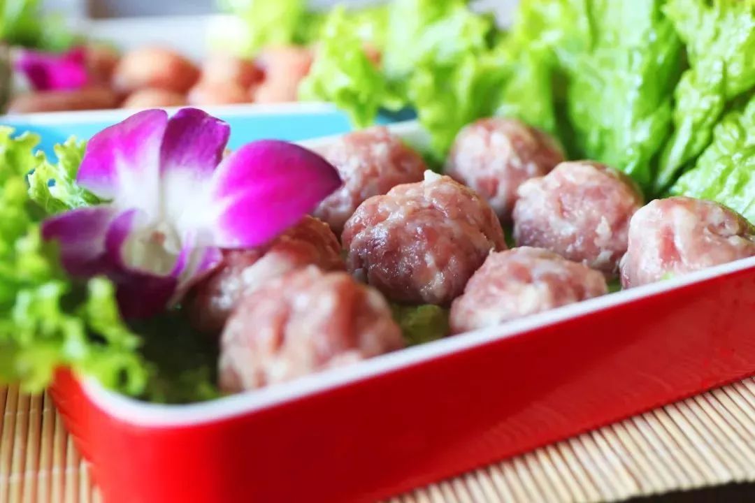 又一次轰动全城,丽江五折火锅节现场太火爆,昨天你去了吗?