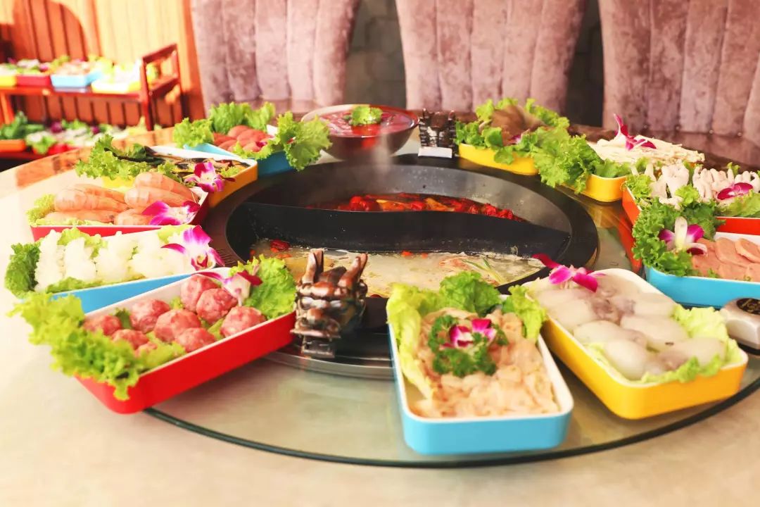 又一次轰动全城,丽江五折火锅节现场太火爆,昨天你去了吗?