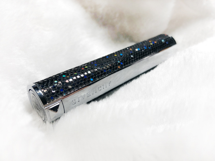 纪梵希2.8克002唇膏,纪梵希小羊皮104停产了吗