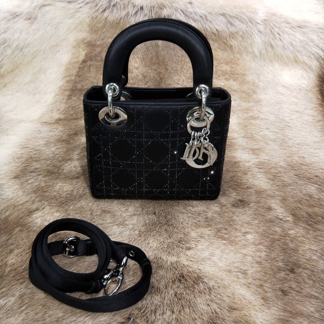 如何鉴别dior包包真假,dior包包怎么鉴定真假戴妃