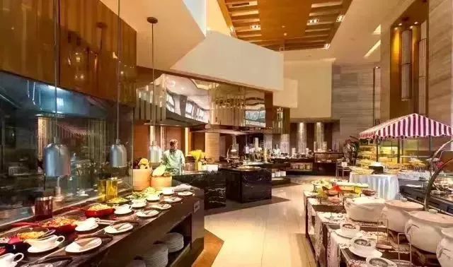 附近的旅游景点温泉自助餐一体,附近吃喝玩乐一体的温泉