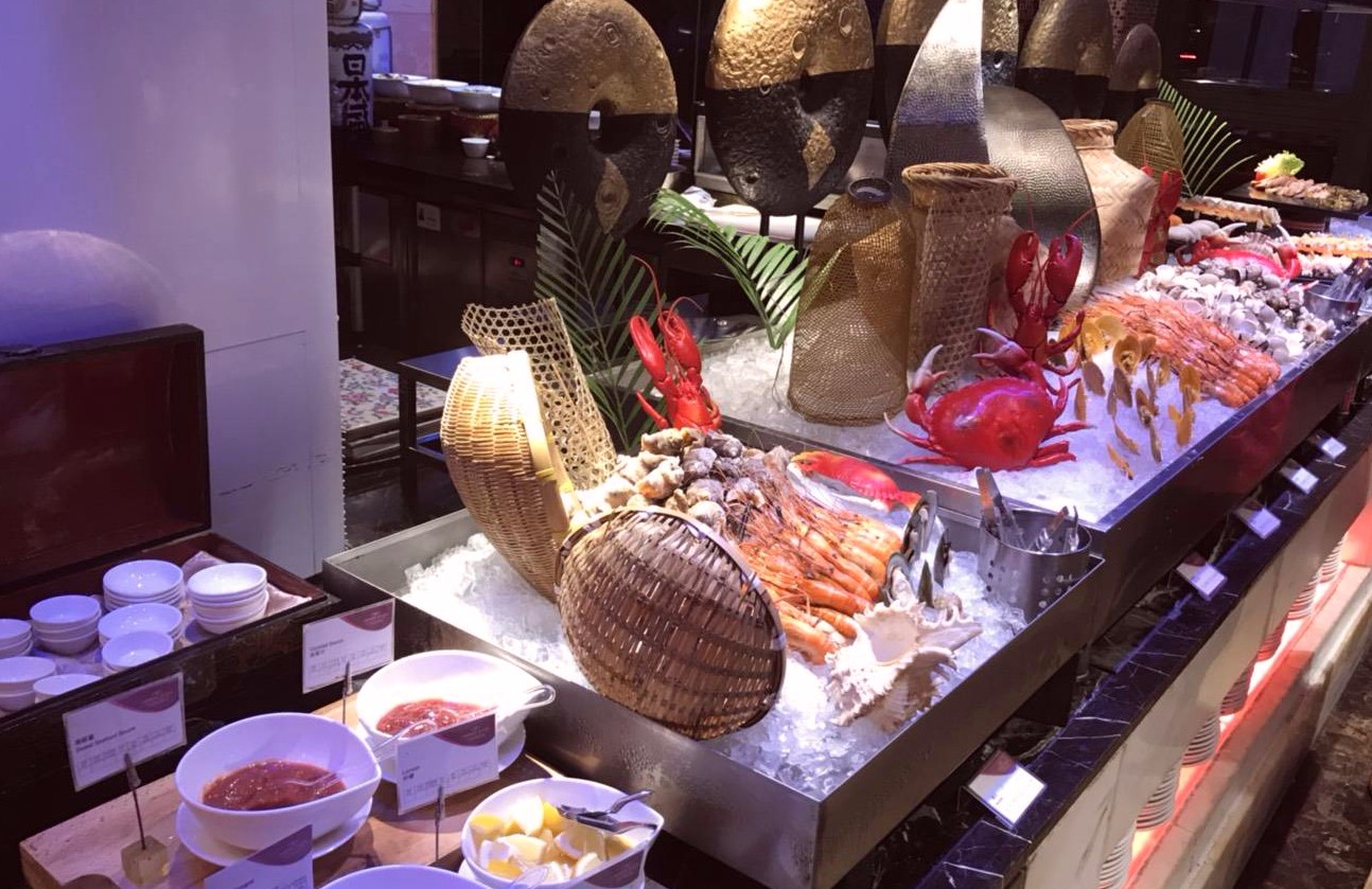 附近的旅游景点温泉自助餐一体,附近吃喝玩乐一体的温泉