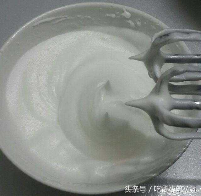 烘焙师讲解怎样打发蛋白,烘焙入门新手教程之蛋白打发篇