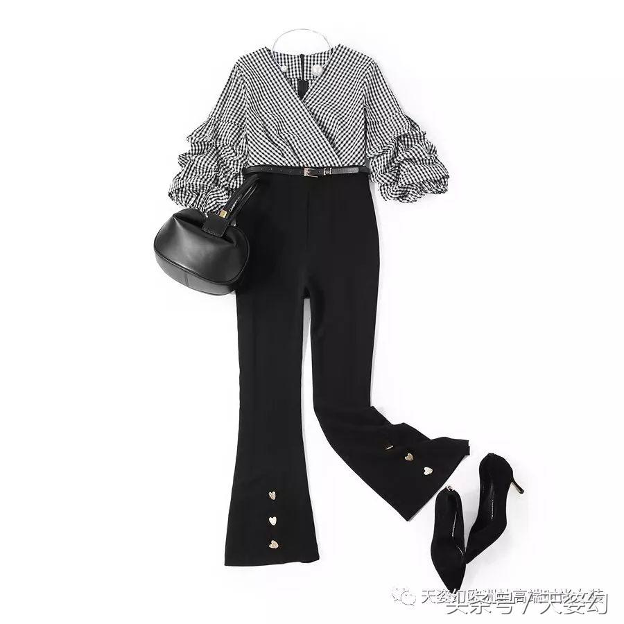 天姿幻新品最新消息,天姿女装去年夏天的爆款套装