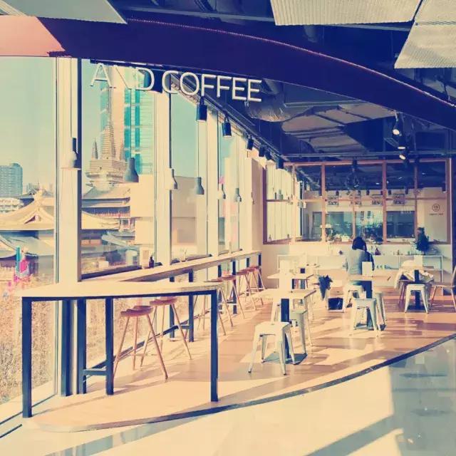 南京西路上高逼格优惠美食轮流来一圈，轻松躲避前任大军