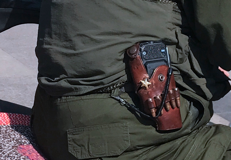 北海“达闻西”：一身装扮，劲过“小鲜肉”