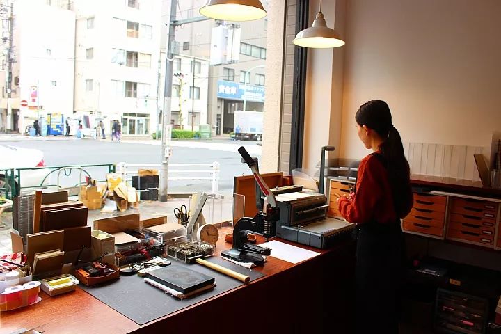 去日本做周边代购,在日本一年能顺带做代购吗