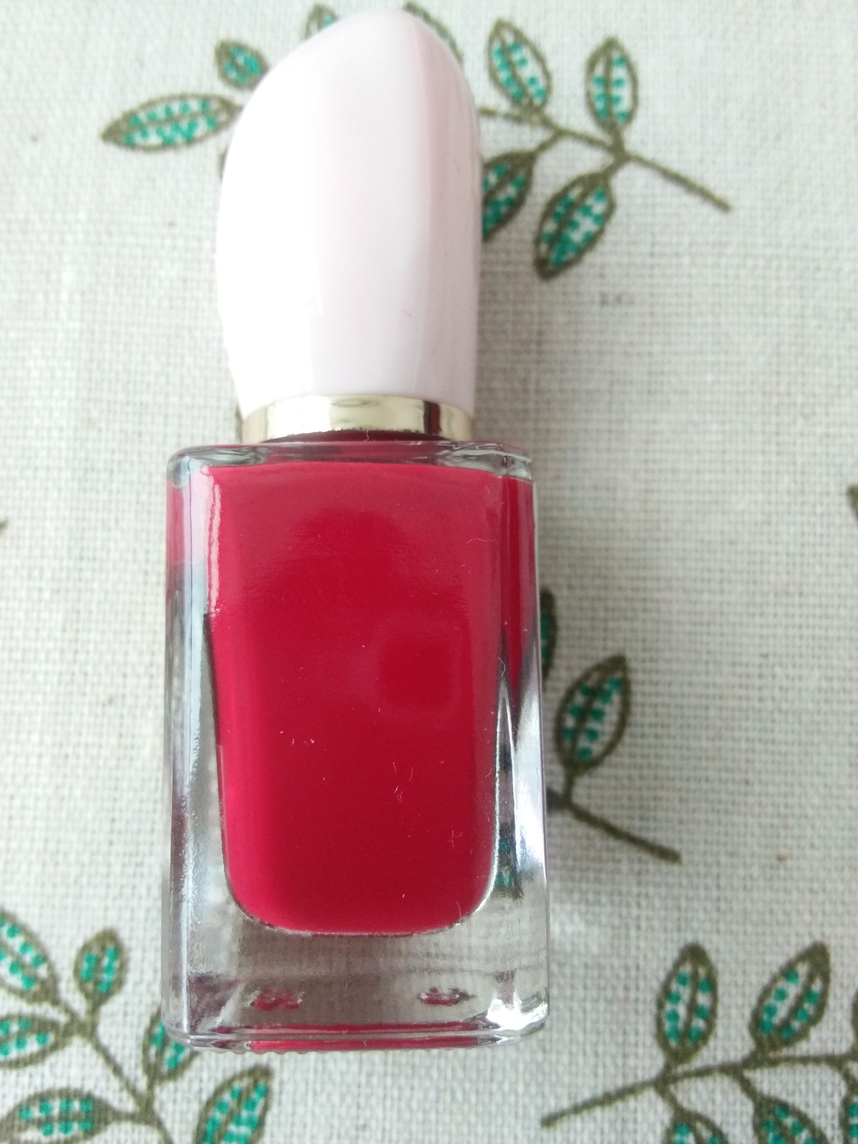 小众指甲油哪个颜色好看,推荐一下进口指甲油试色