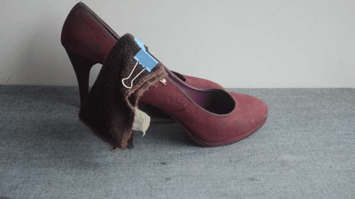 鞋子挤脚大拇指痛怎么办,鞋子挤脚不暖和