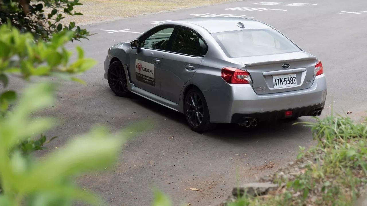 斯巴鲁翼豹2011款2.5twrxsti,斯巴鲁翼豹wrx测试