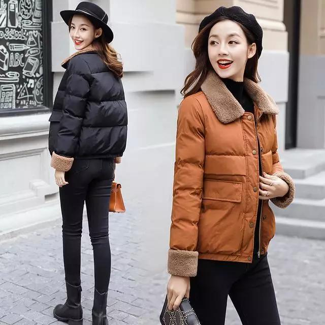 女款洋气遮肉减龄棉服不显臃肿,洋气连帽棉服外套减龄显瘦