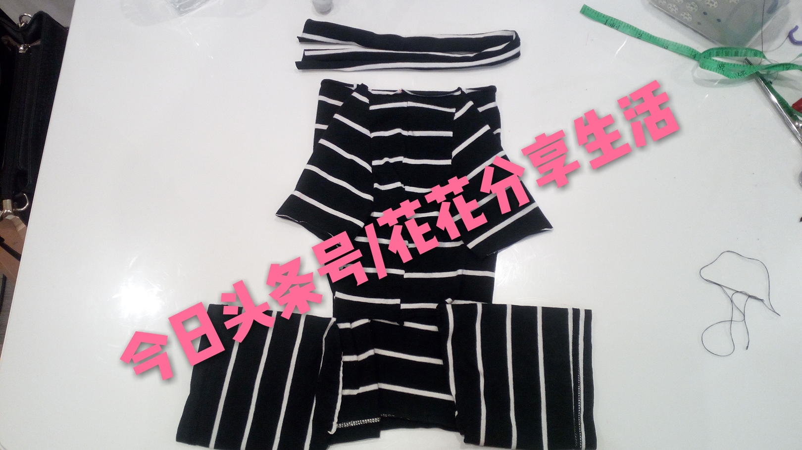 手工制作小狗衣服视频教程,怎样利用旧衣服做狗狗衣服