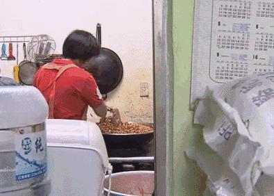 这间有故事的“网红”素包子铺,让全台湾的人都来排队