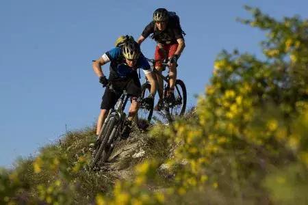 没有掌握山地车刹车的使用技巧，不足以谈骑行！