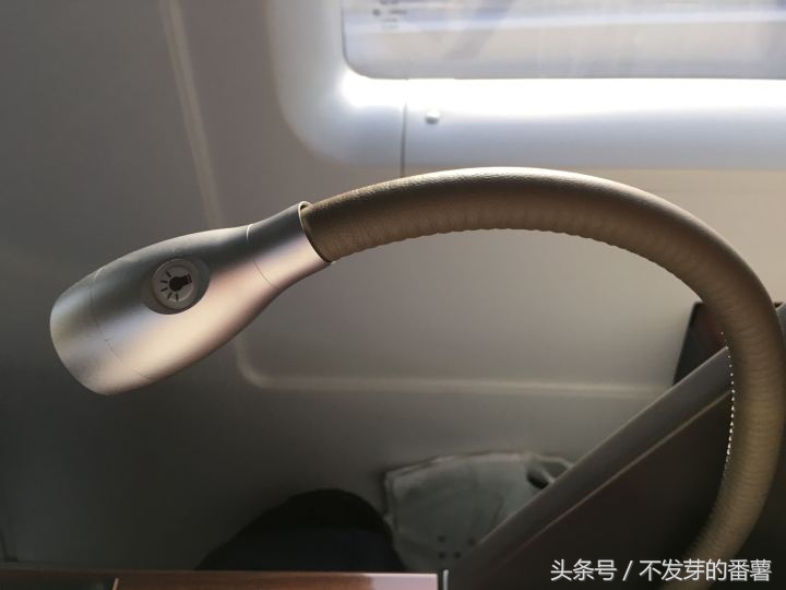 坐高铁商务座有什么好处,复兴号商务座有什么待遇