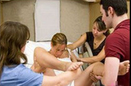 顺产痛还是剖腹痛,顺产疼还是剖腹产的疼