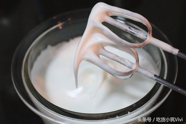 烘焙师讲解怎样打发蛋白,烘焙入门新手教程之蛋白打发篇