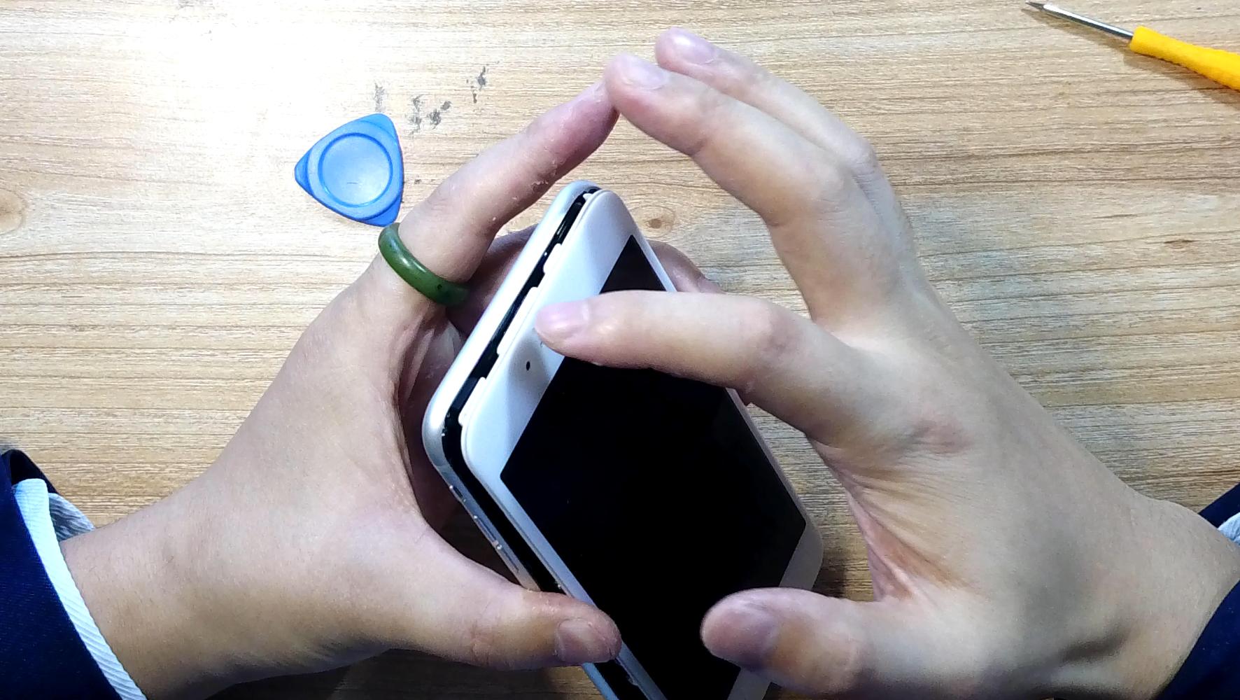 iphone6的电池怎么换,新手可以自己更换手机电池