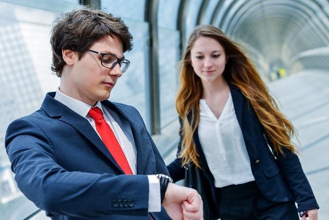 开会迟到该如何说,开会迟到怎么办最有效的方法