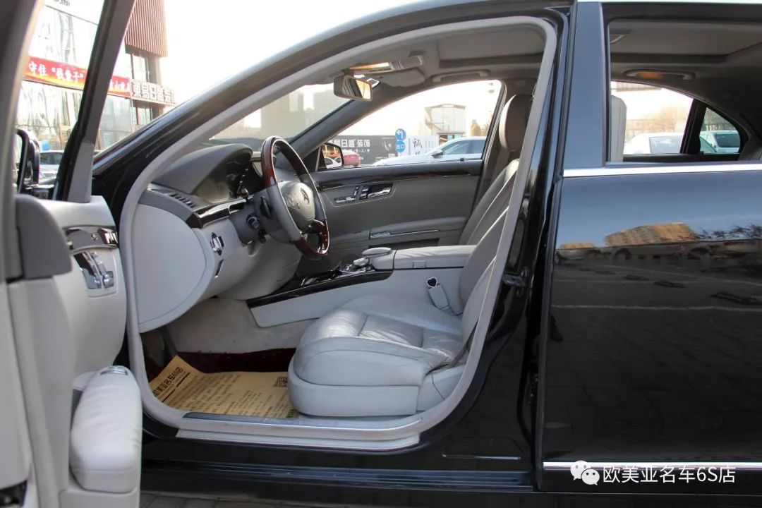 40万奔驰中型轿车哪款最好,45万的奔驰轿车