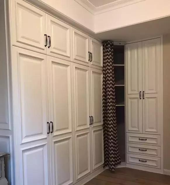 买衣柜怎么辨别质量,花30万买了假表