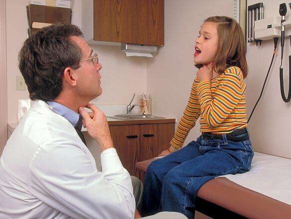 宝宝一直故意咳嗽,宝宝一直咳嗽是怎么回事