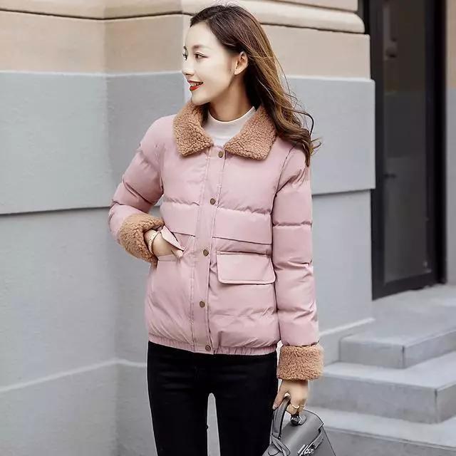 女款洋气遮肉减龄棉服不显臃肿,洋气连帽棉服外套减龄显瘦