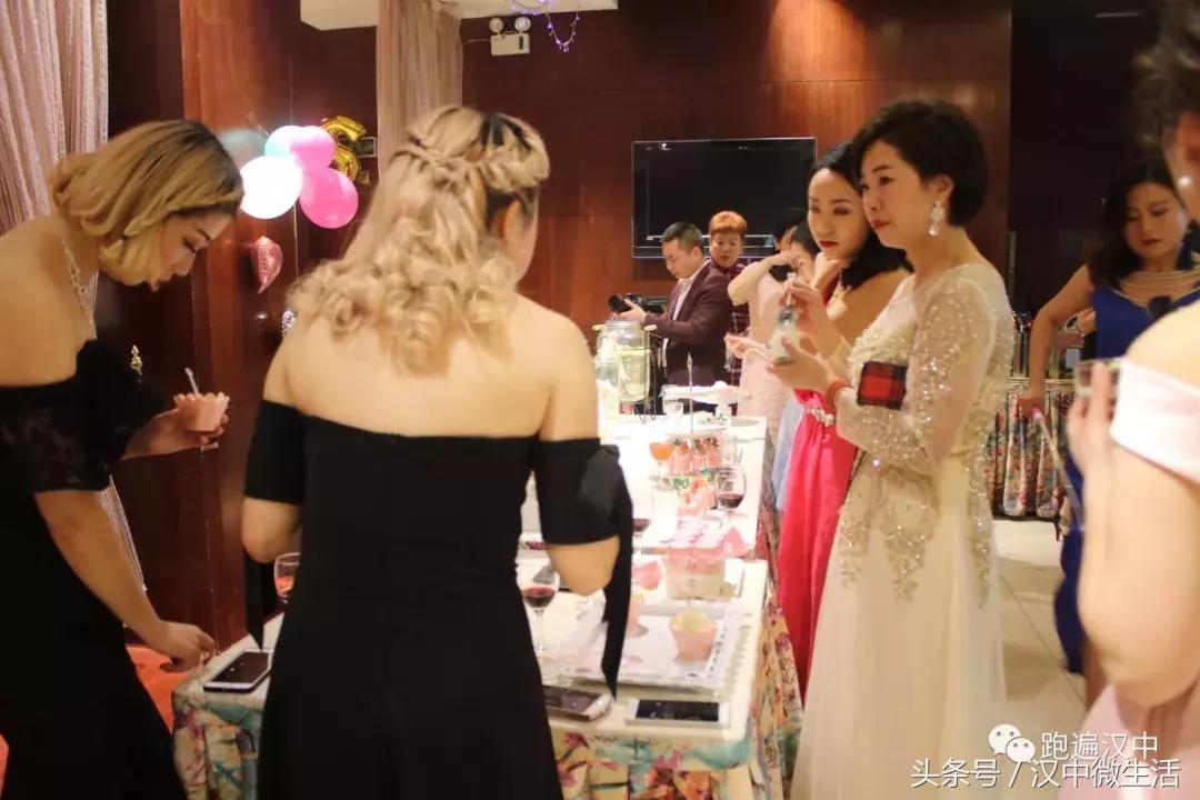 一场视觉的盛宴舞台,一场盛大的视觉盛宴