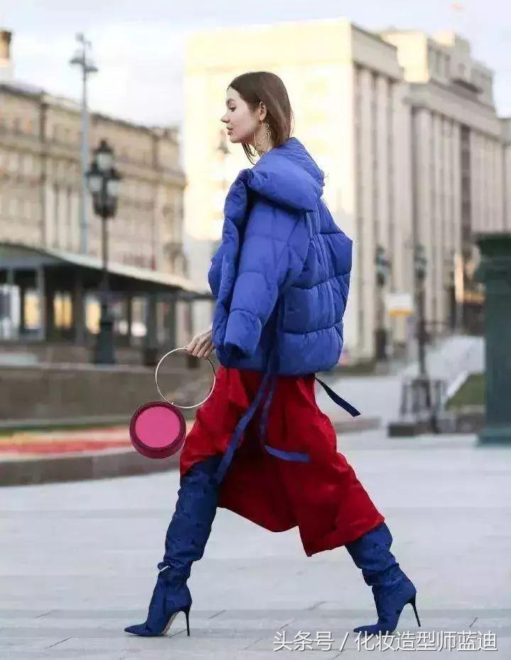 羽绒服搭配裙子冬天穿搭,羽绒服裙子冬日最强搭配