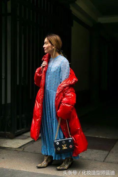 羽绒服搭配裙子冬天穿搭,羽绒服裙子冬日最强搭配