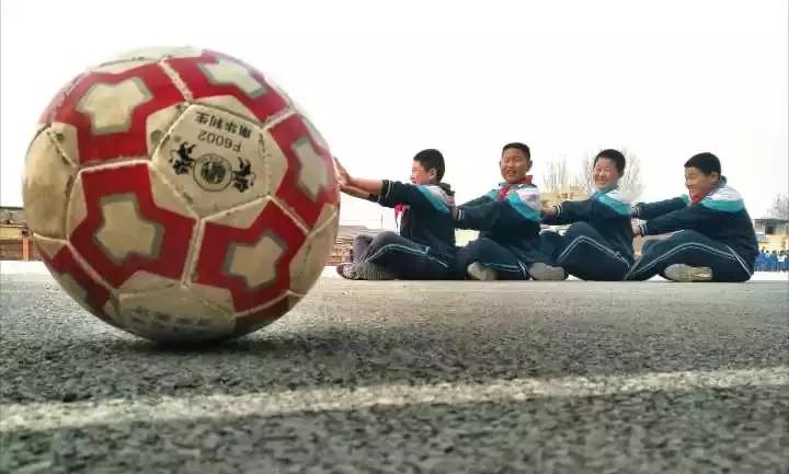 校园足球成为新名片,足球小将新秀崛起自创人物