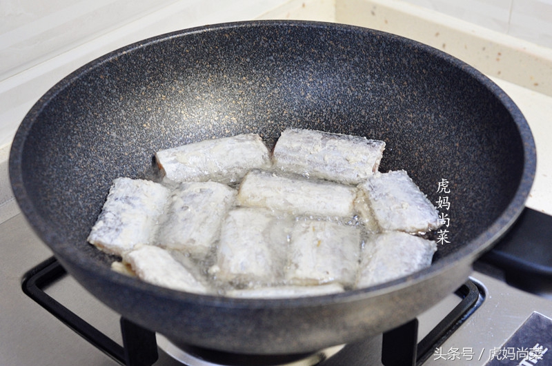 正宗家熬带鱼的做法,带鱼怎样烧不腥又好吃