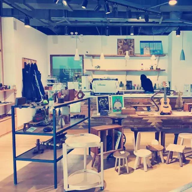 南京西路上高逼格优惠美食轮流来一圈，轻松躲避前任大军