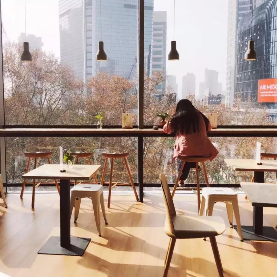 南京西路上高逼格优惠美食轮流来一圈，轻松躲避前任大军