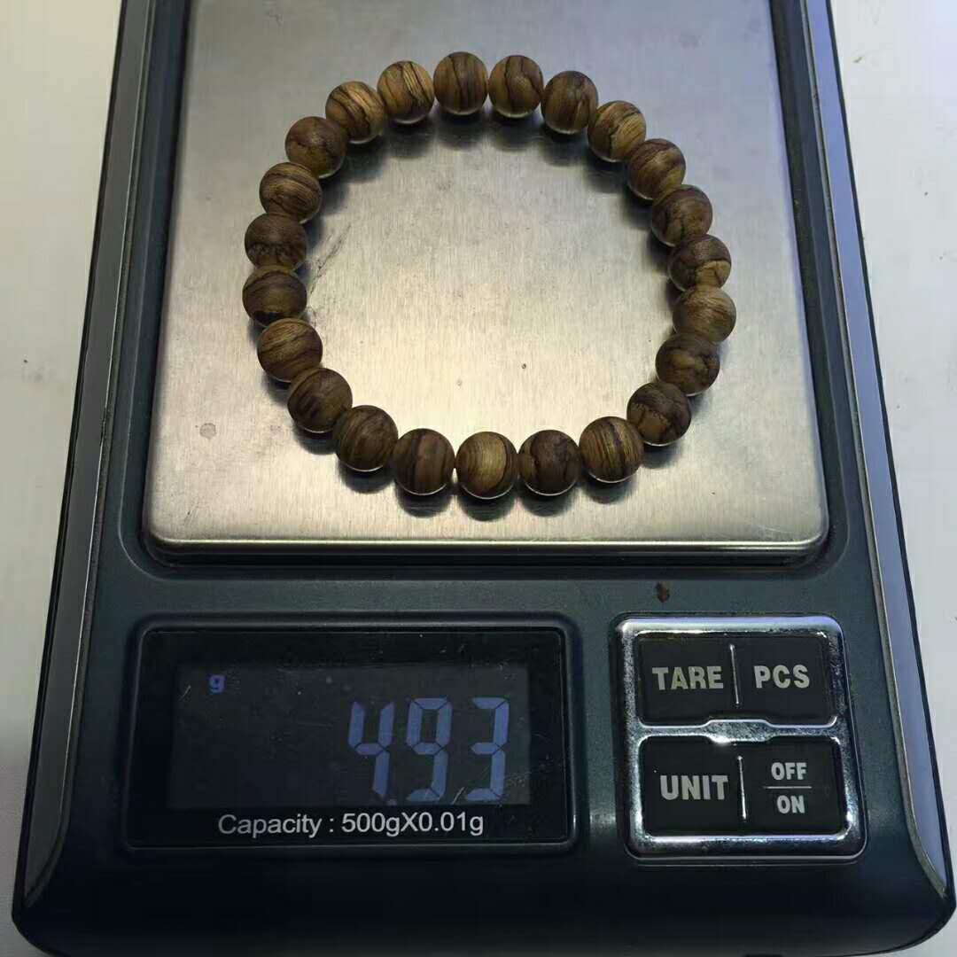 加里曼丹沉香手串有什么寓意,加里曼丹沉香108颗手串怎么搭配