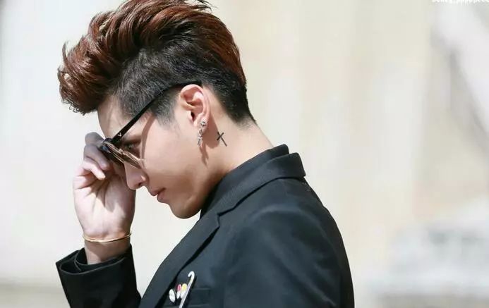 “男色”经济袭来,本土品牌突围难