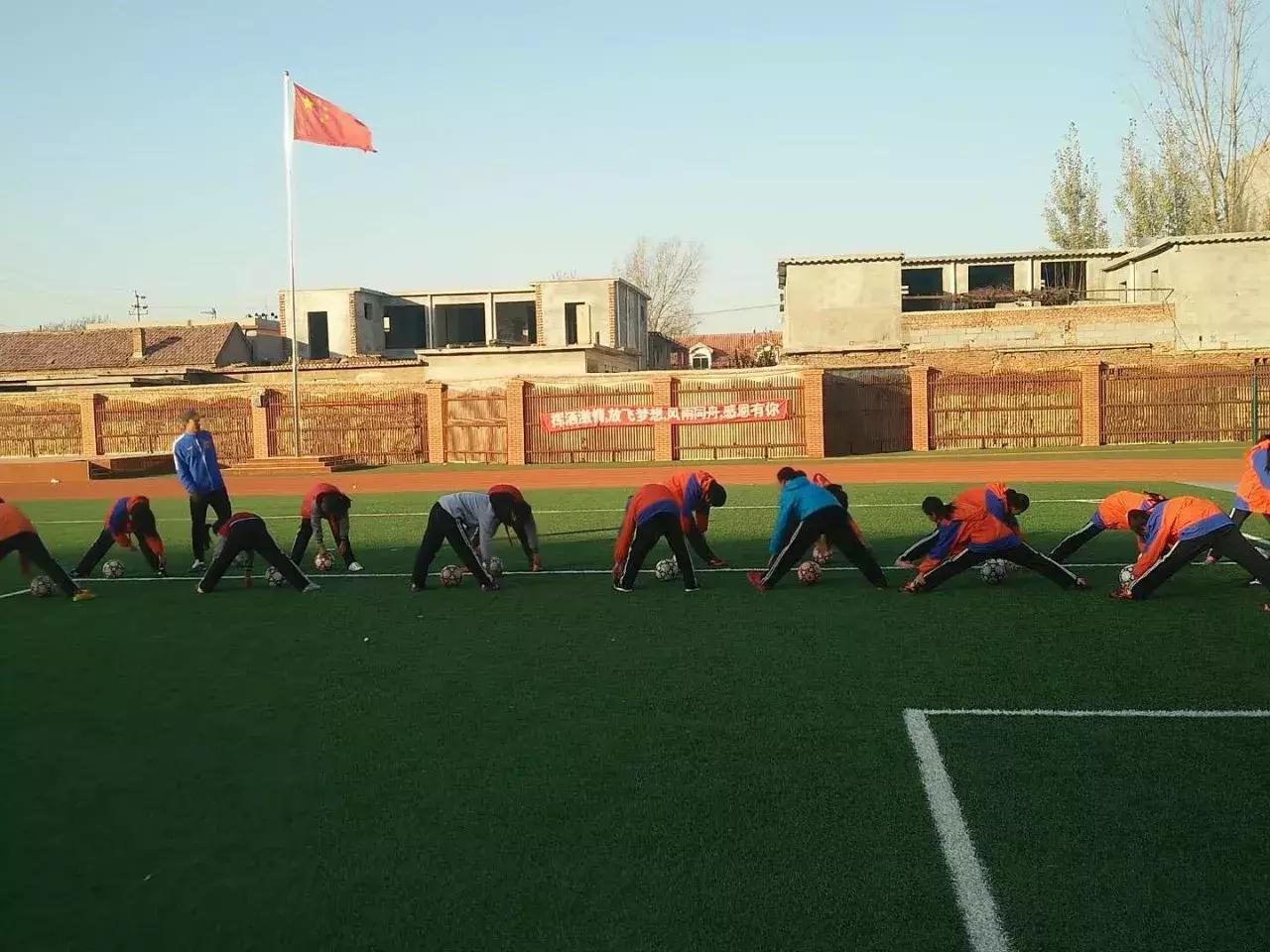 校园足球成为新名片,足球小将新秀崛起自创人物