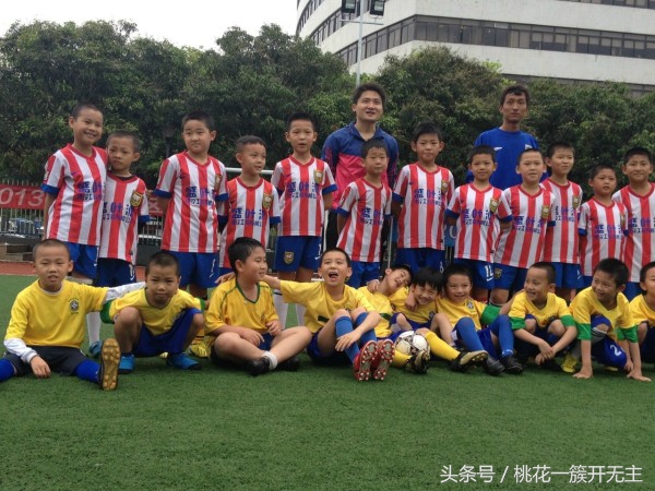 爱踢足球的少年,天才足球少年踢球后续怎么样了