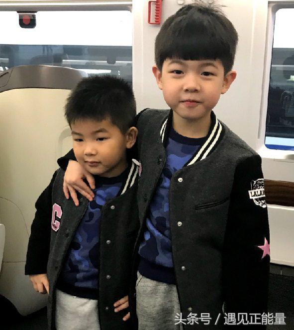 胡可探班安吉吃芒果互动,胡可安吉吃饭