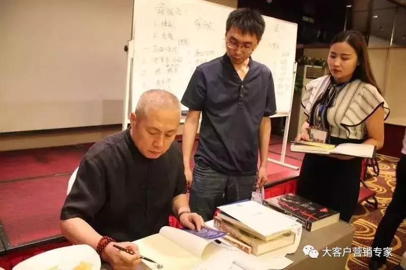 让客户无法拒绝的销售秘诀,做销售怎么才能让客户主动找你