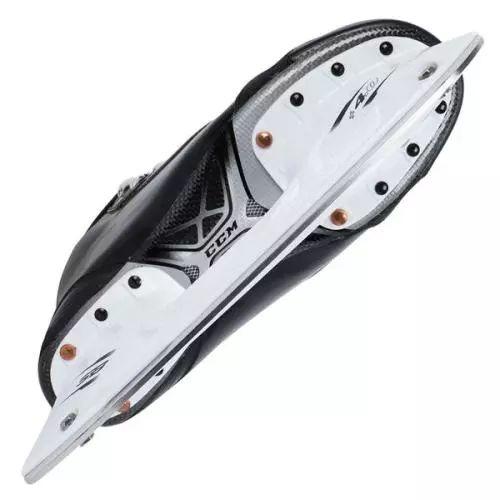 初学滑冰怎么选冰鞋,滑冰冰刀鞋