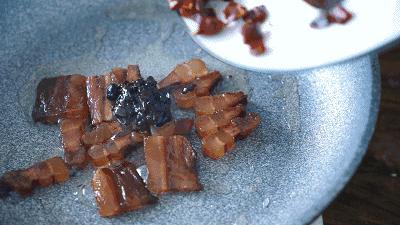 腊肉烧了有味道,腊肉散发出很浓的味道