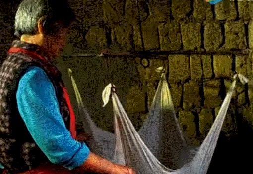 深度解密！湖北一贫困县城儿时爱吃的“打糖”，流行用胶鞋底来换